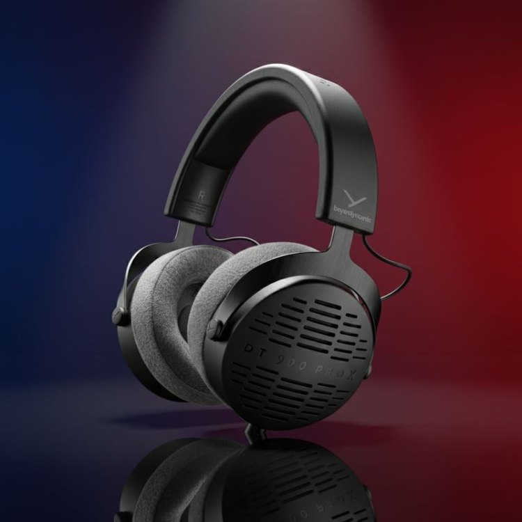 Beyerdynamic DT 900 Pro X بهترین برای حرفهایها و استودیو